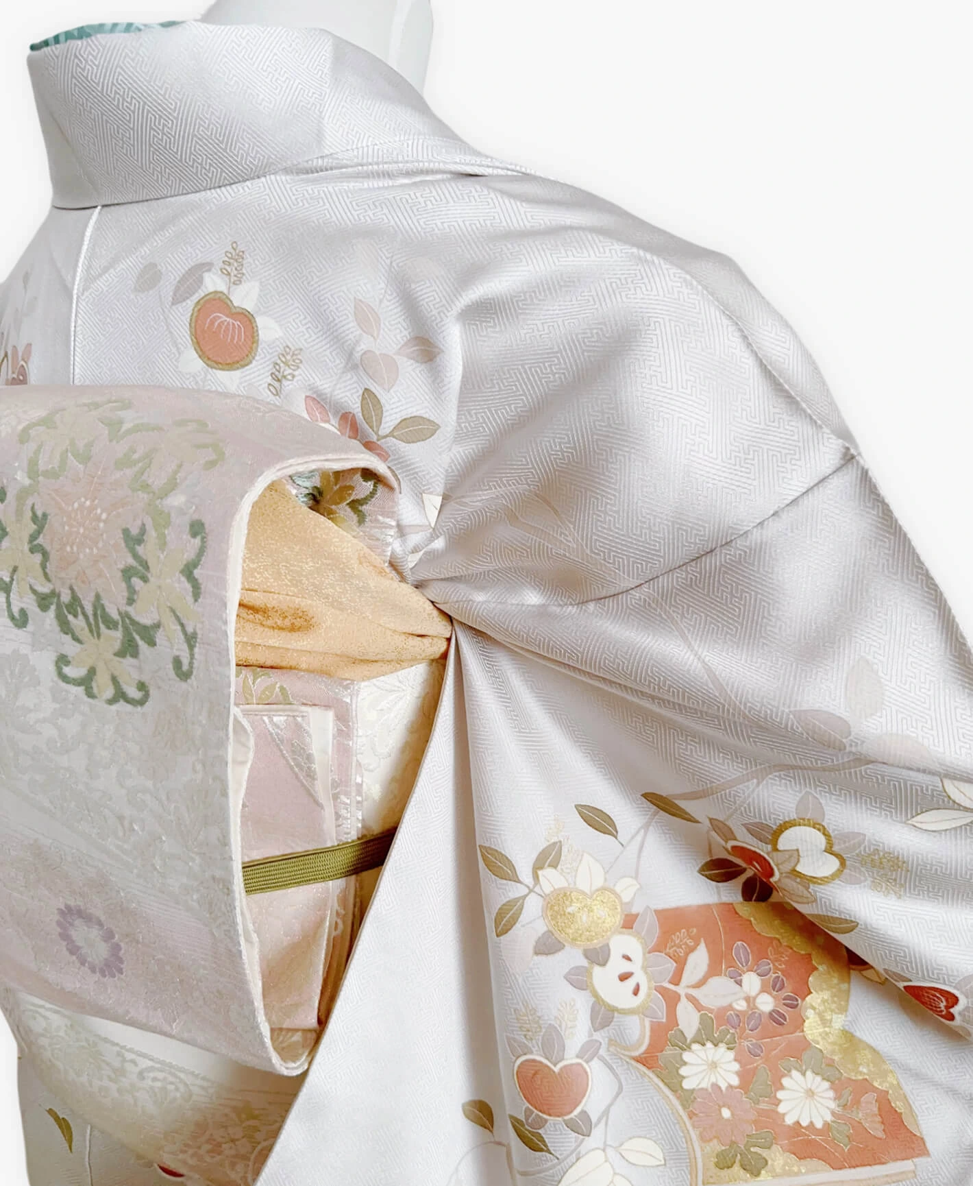 White Citrus Houmongi - Image 4