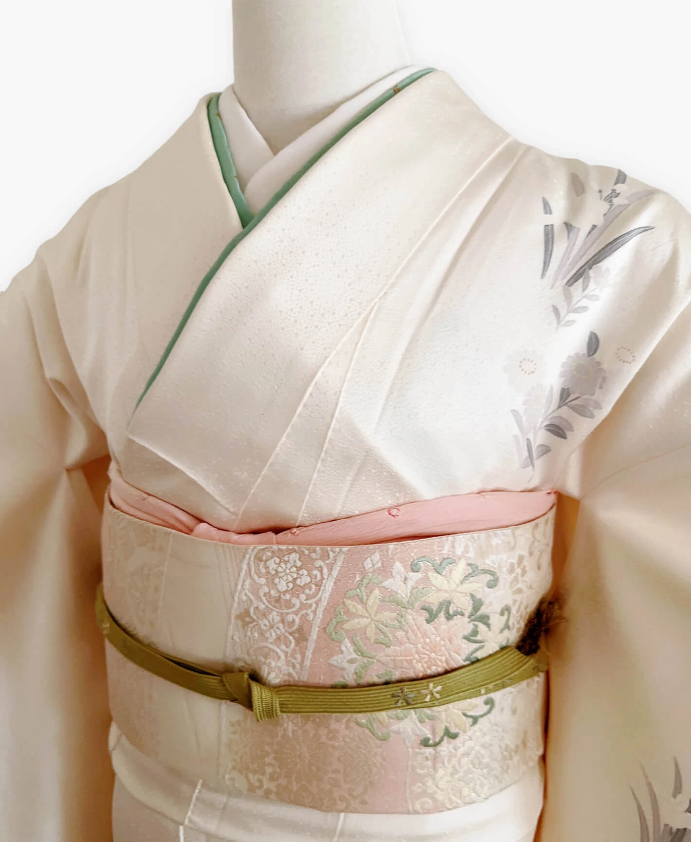 Shell White Floral Houmongi - Image 3