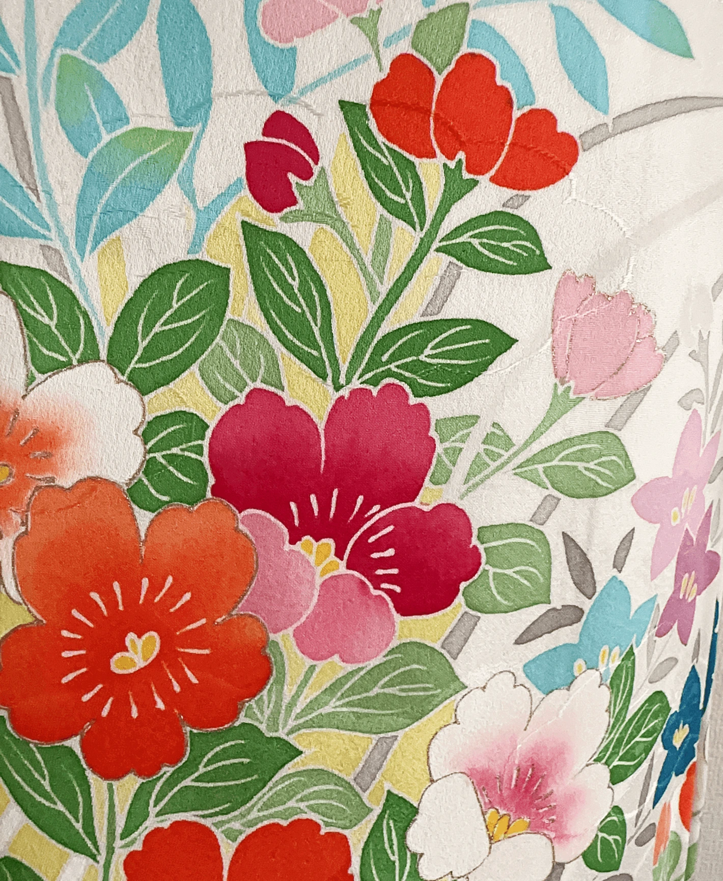 Shell White Floral Houmongi - Image 6