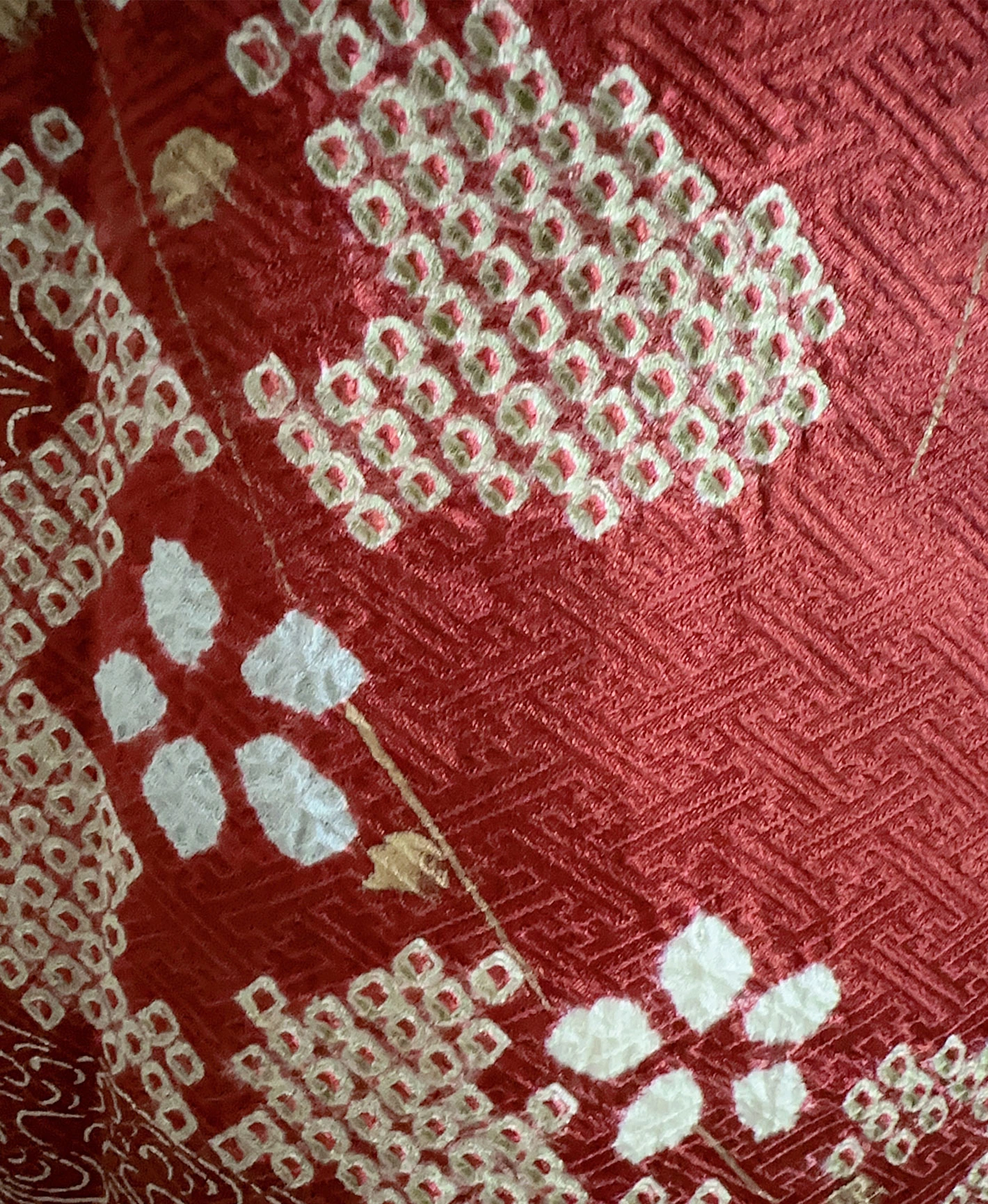 Madder Red Snowflake Houmongi - Image 7