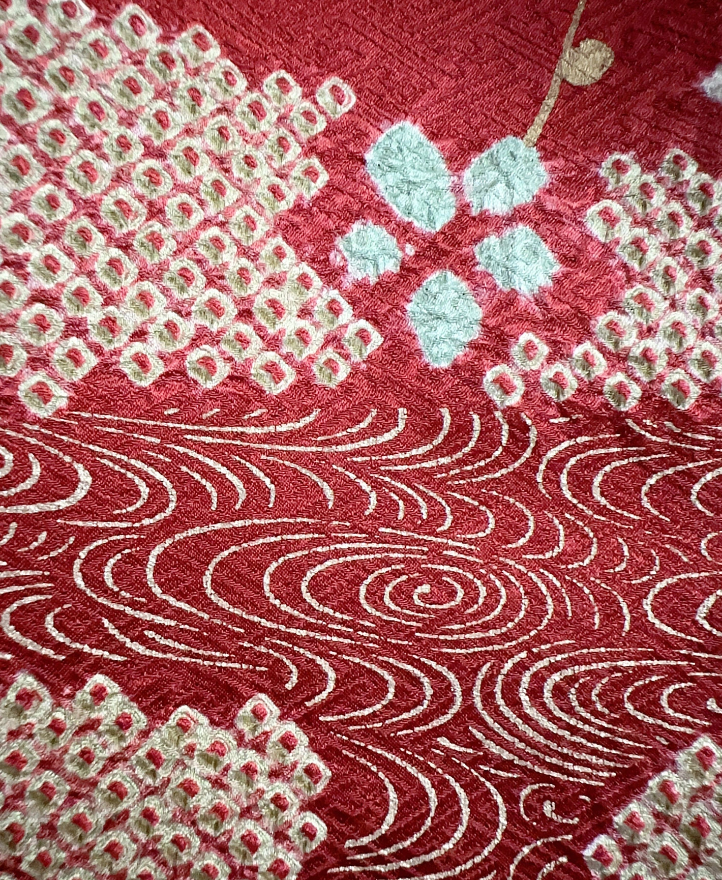 Madder Red Snowflake Houmongi - Image 8