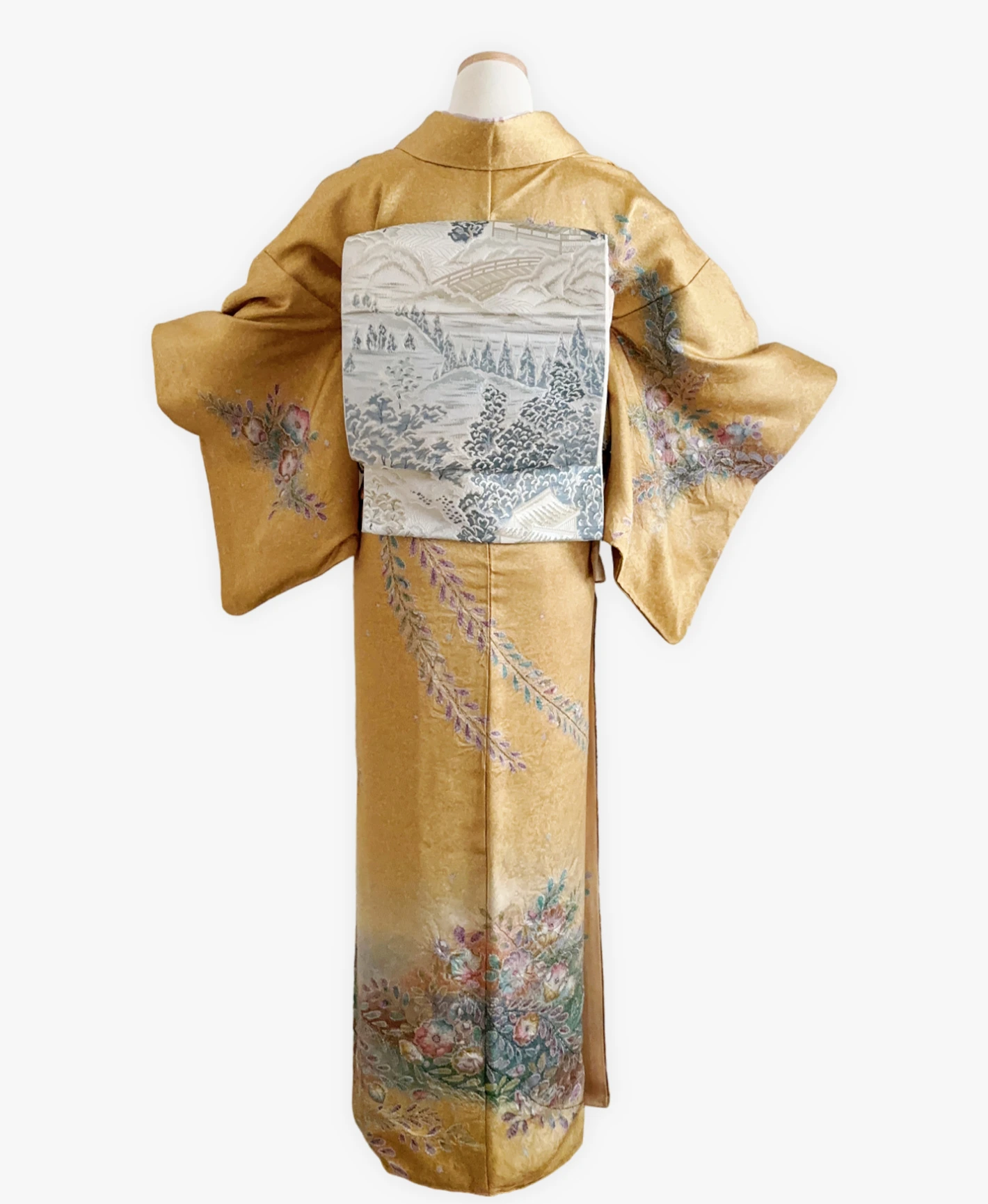 Golden Brown Floral Houmongi