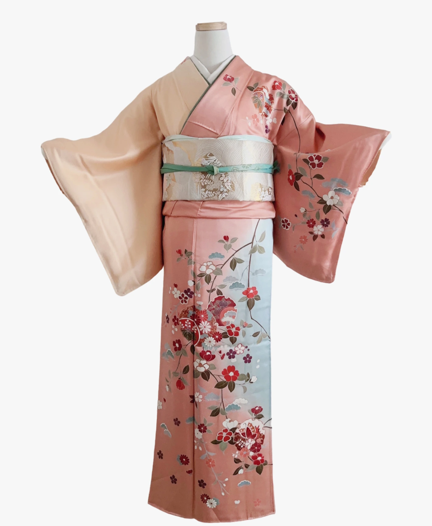 Dawn Pink Butterfly Houmongi - Image 1