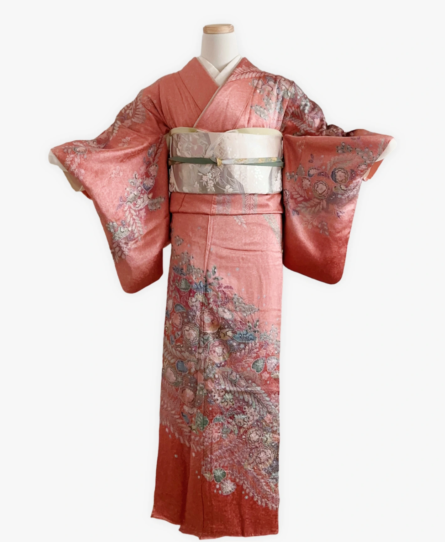 Birch Red Floral Houmongi