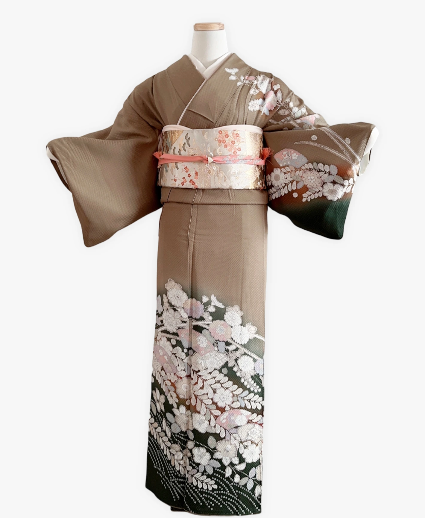 Sage Floral Houmongi - Image 1