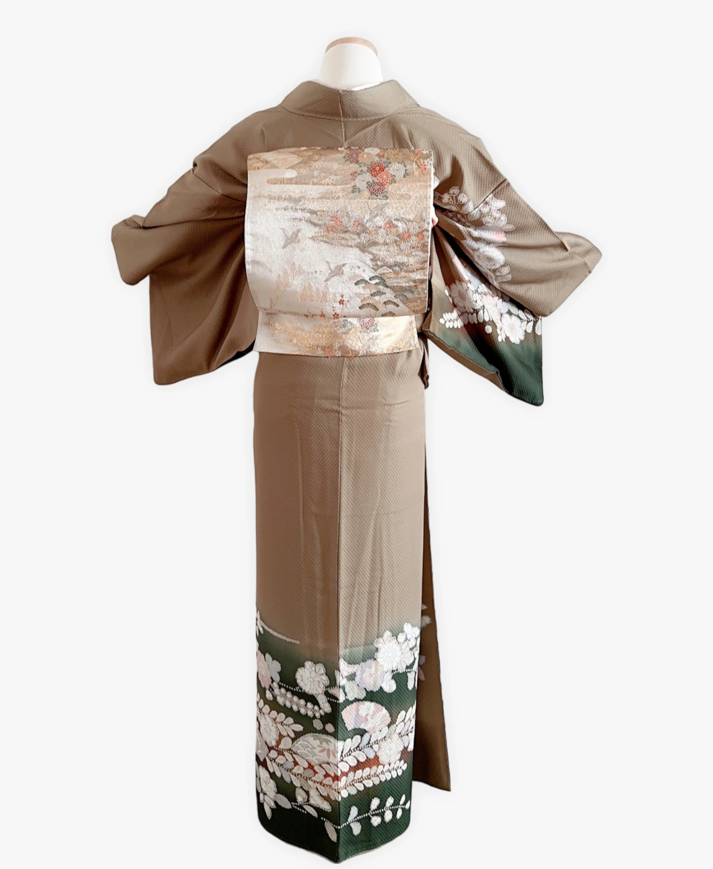 Sage Floral Houmongi - Image 2