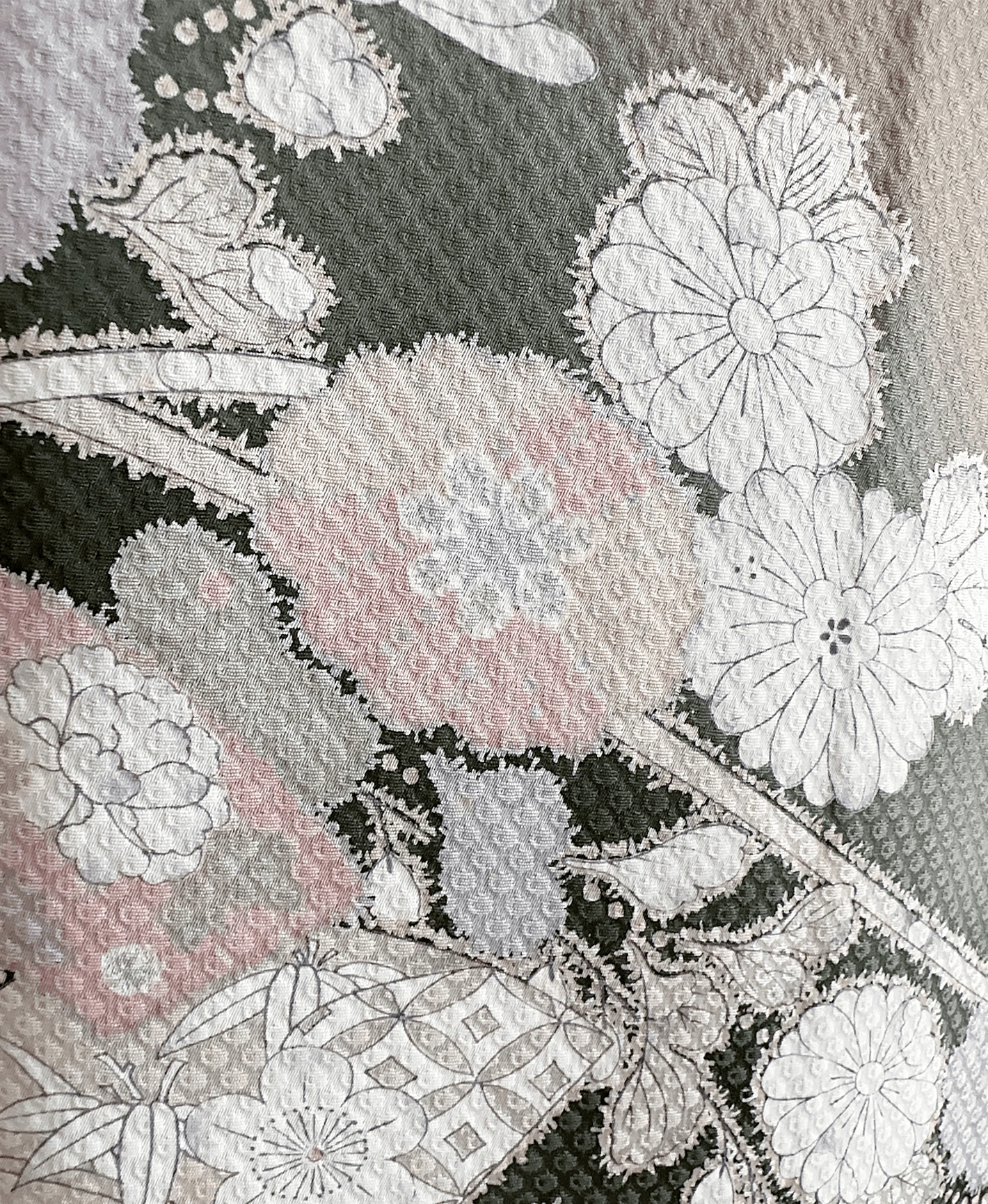 Sage Floral Houmongi - Image 6