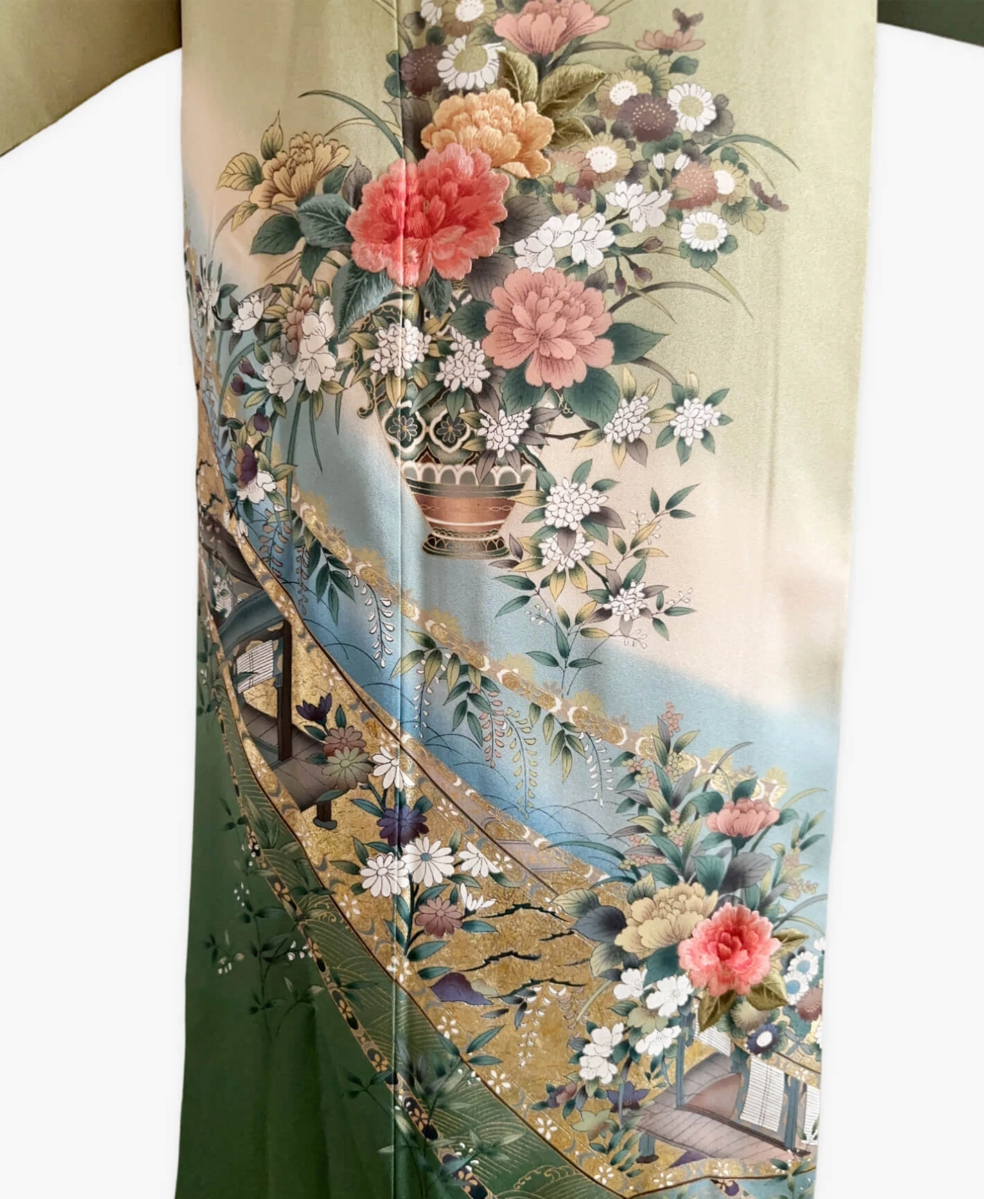 Fresh Green Peony Houmongi - Image 5