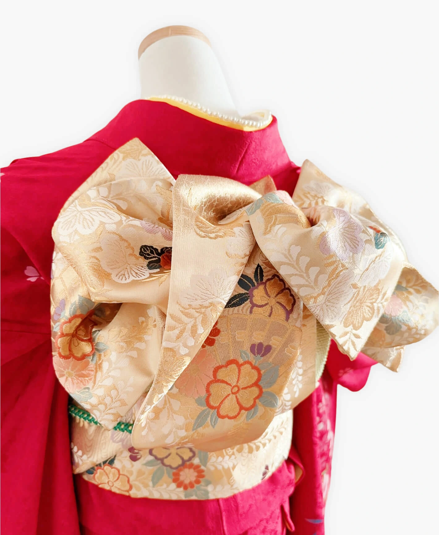 Red Sakura Petals Furisode - Image 4
