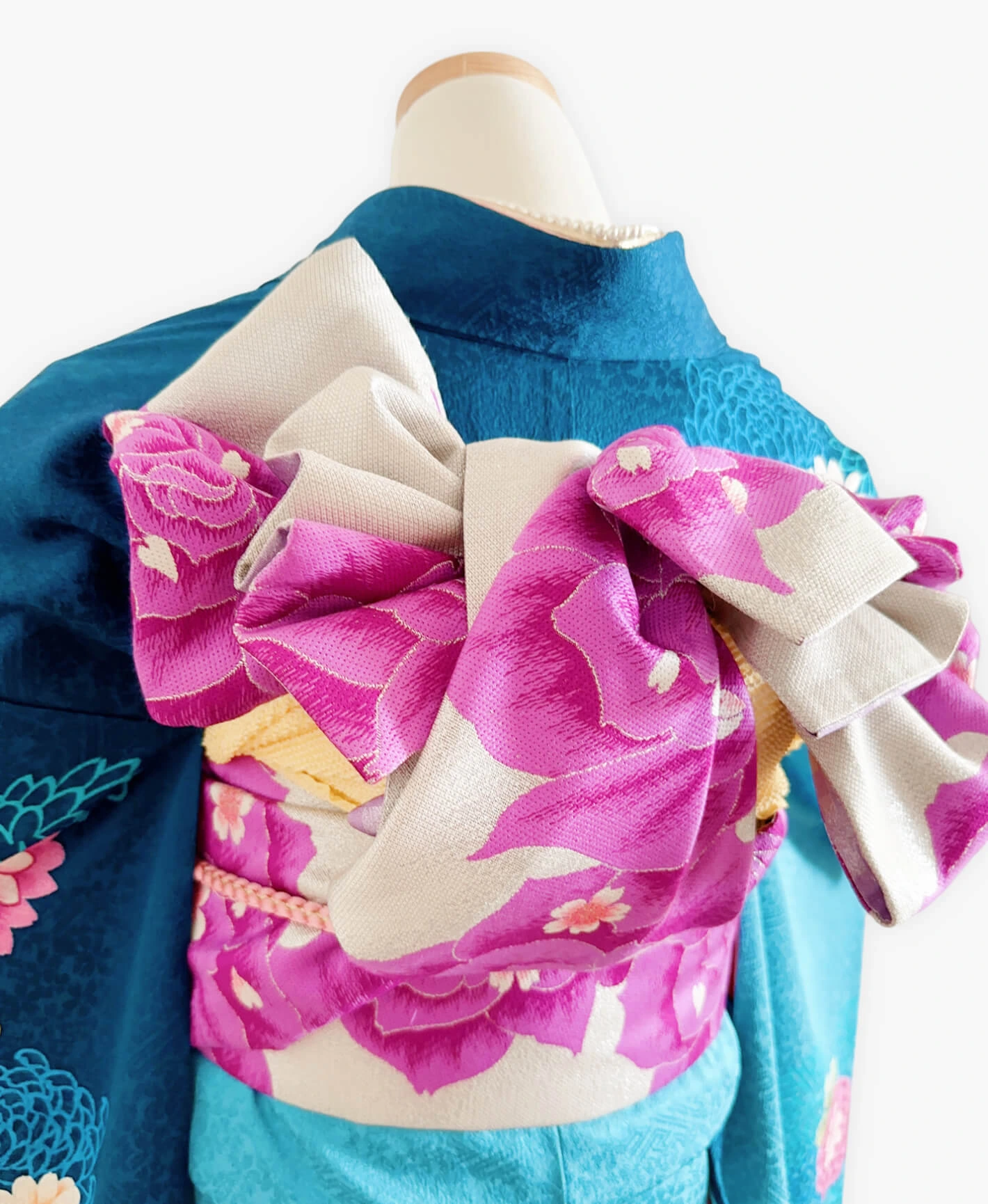 Indigo Mum Snowflake Furisode - Image 4