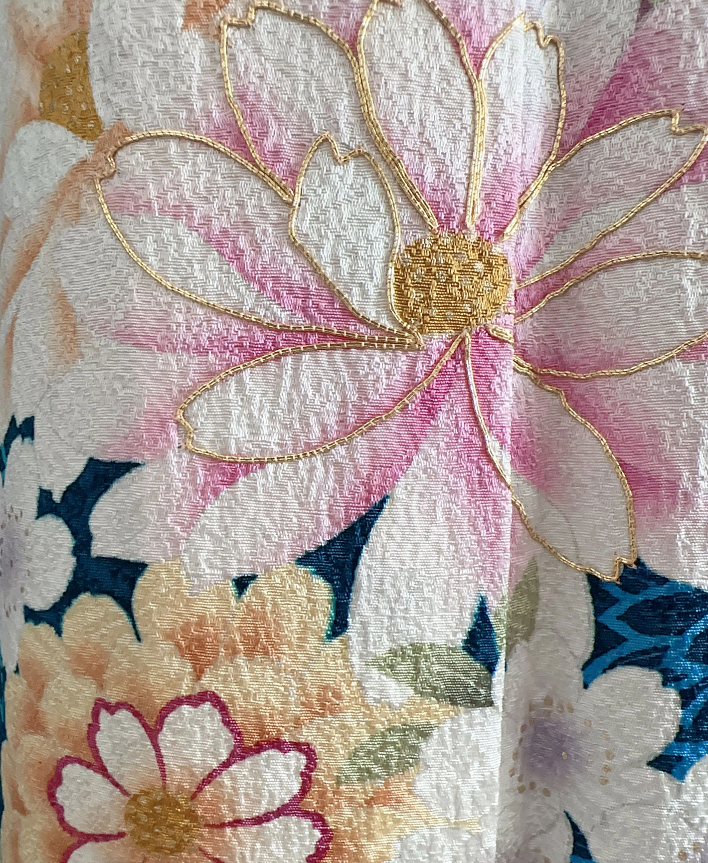 Indigo Mum Snowflake Furisode - Image 8