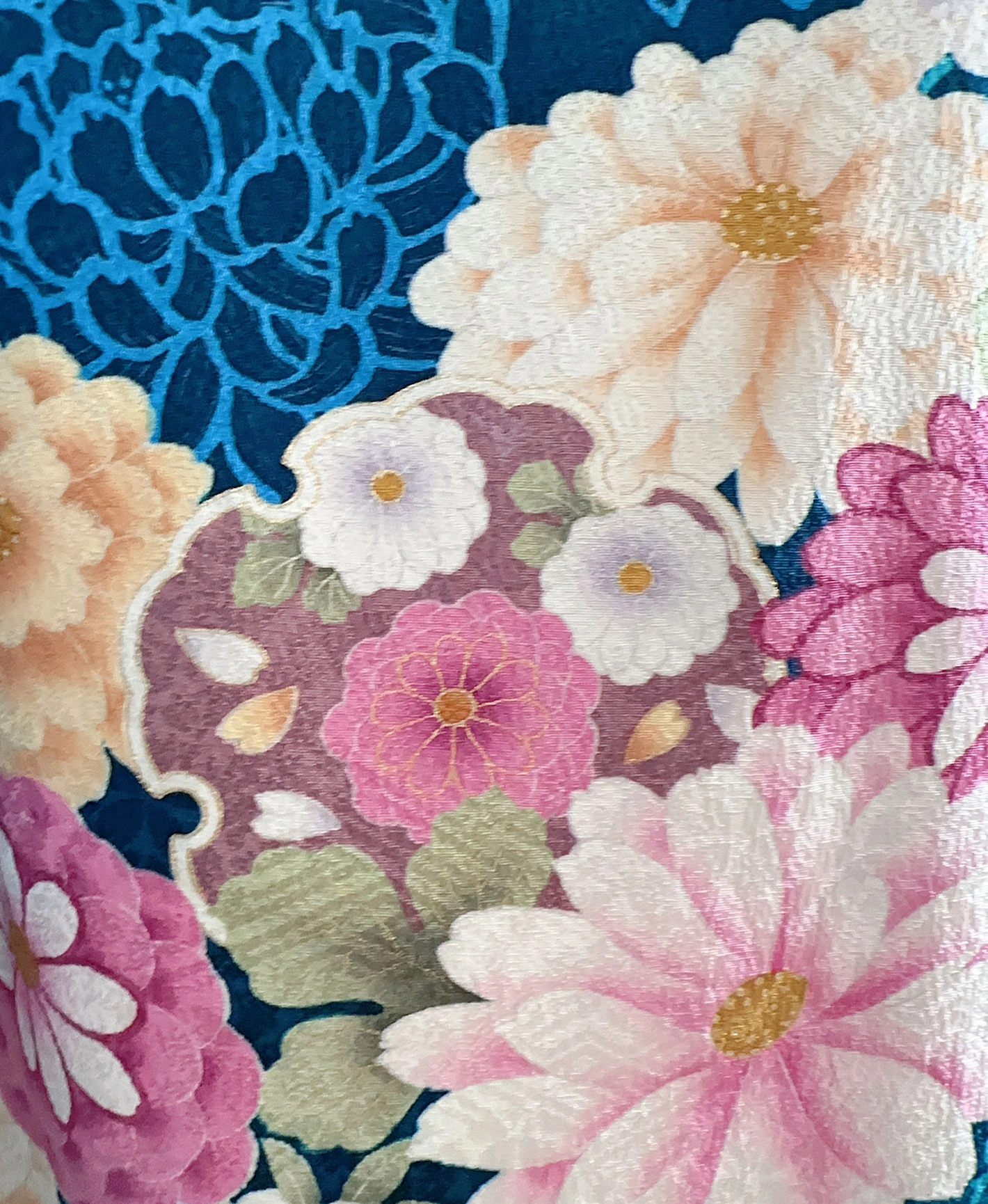 Indigo Mum Snowflake Furisode - Image 9