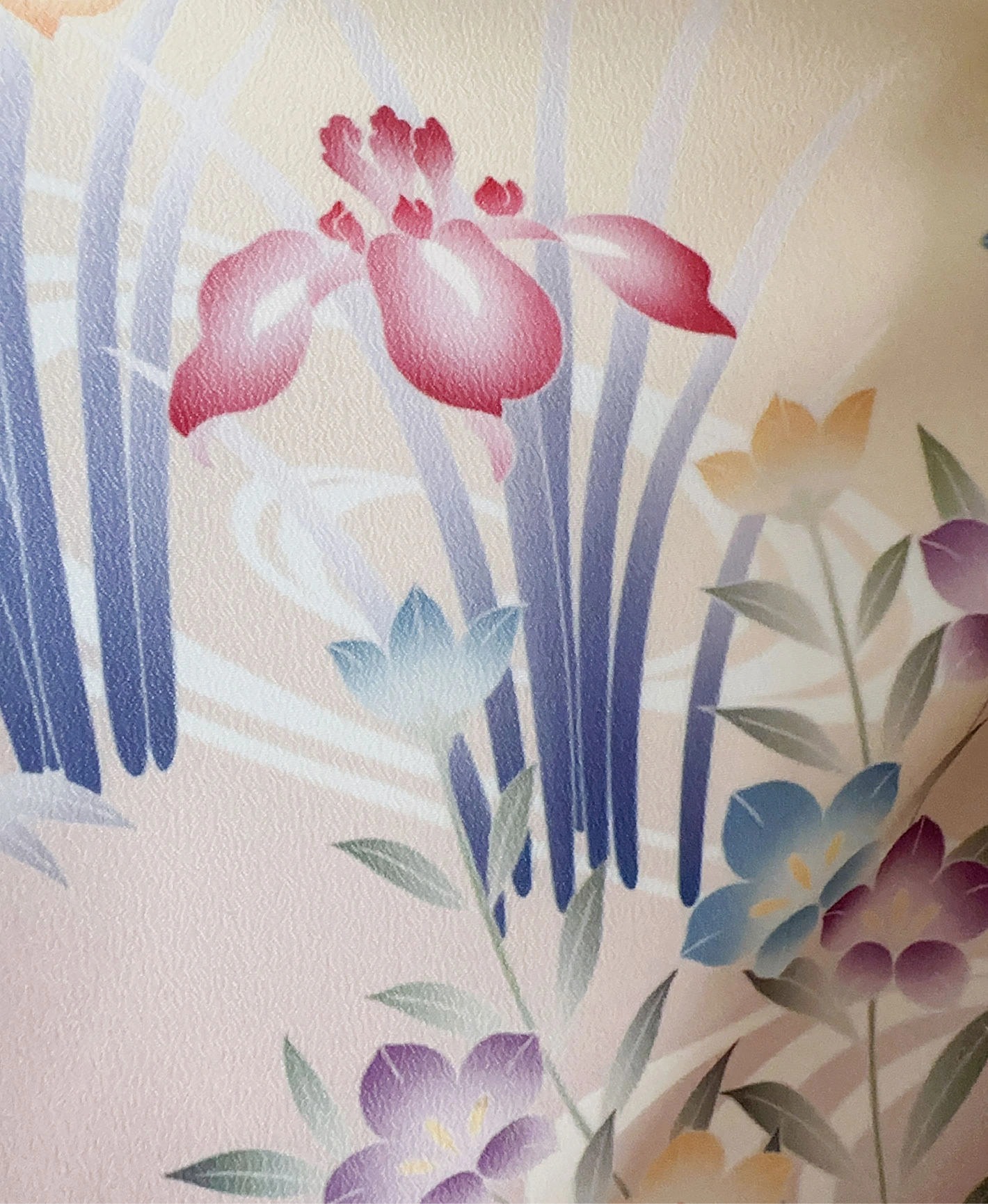 Cream Peony Iris Carriage Homongi - Image 9