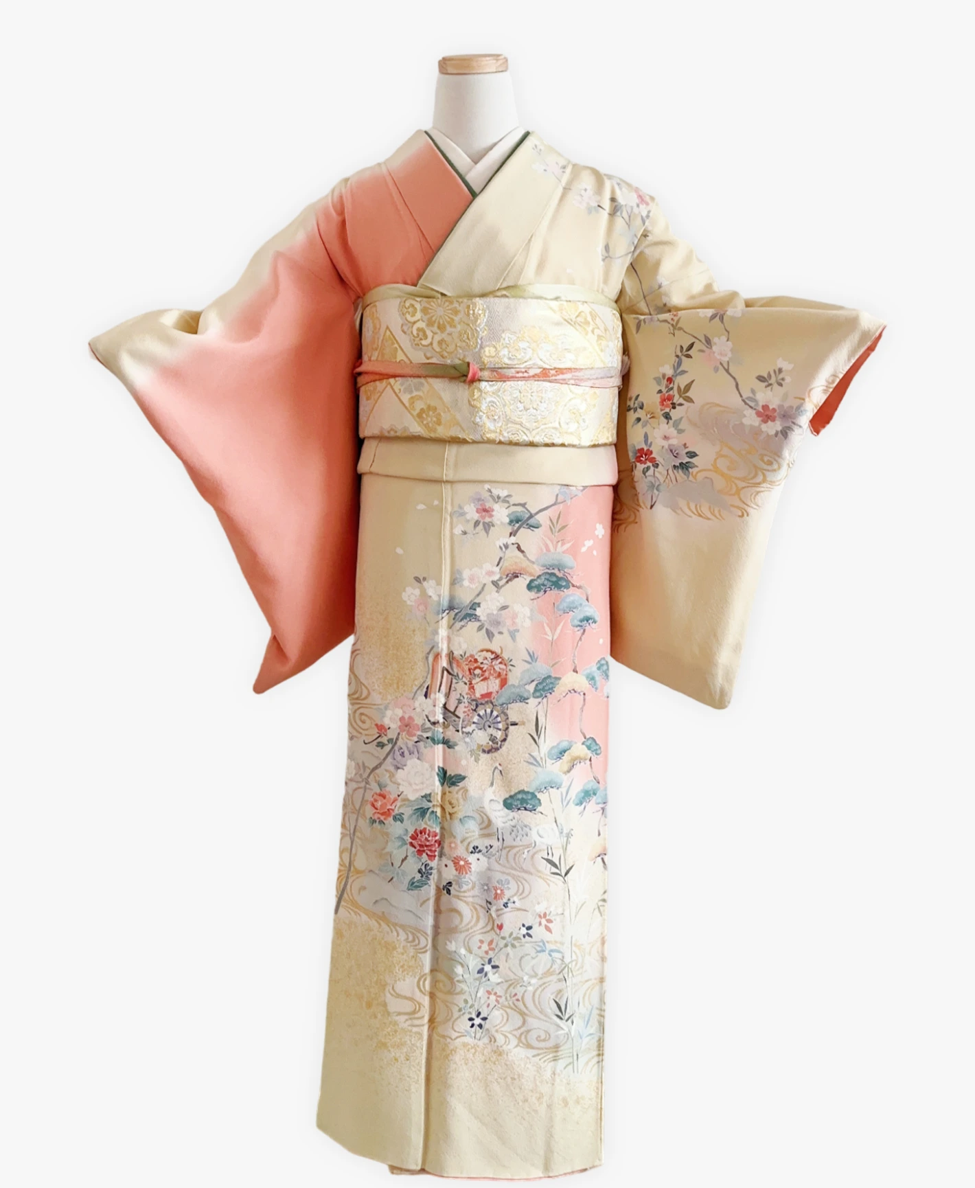 Chestnut Yellow Peony Houmongi - Image 1