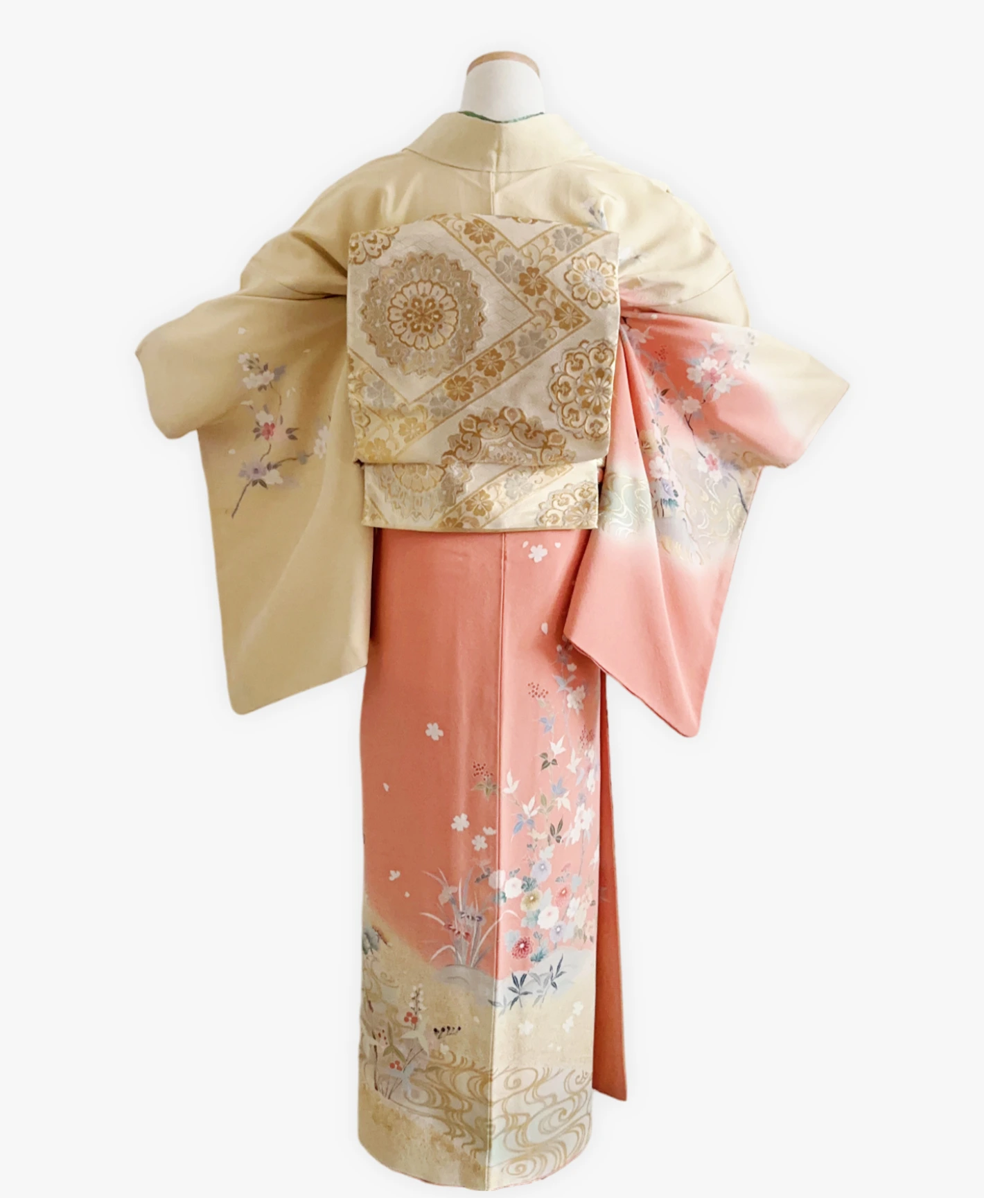 Chestnut Yellow Peony Houmongi - Image 2