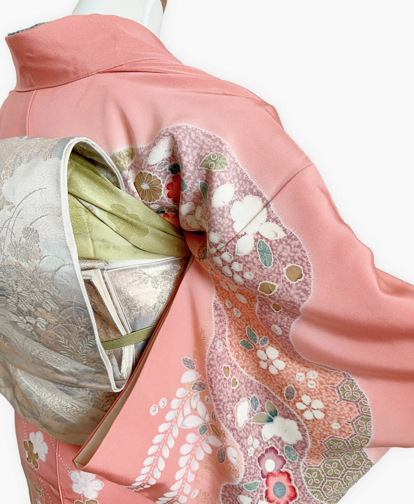 Pink Butterfly Camellia Homongi - Image 4