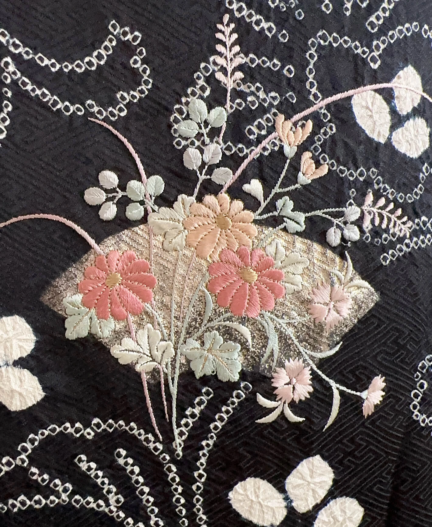 Black Fan Houmongi - Image 6