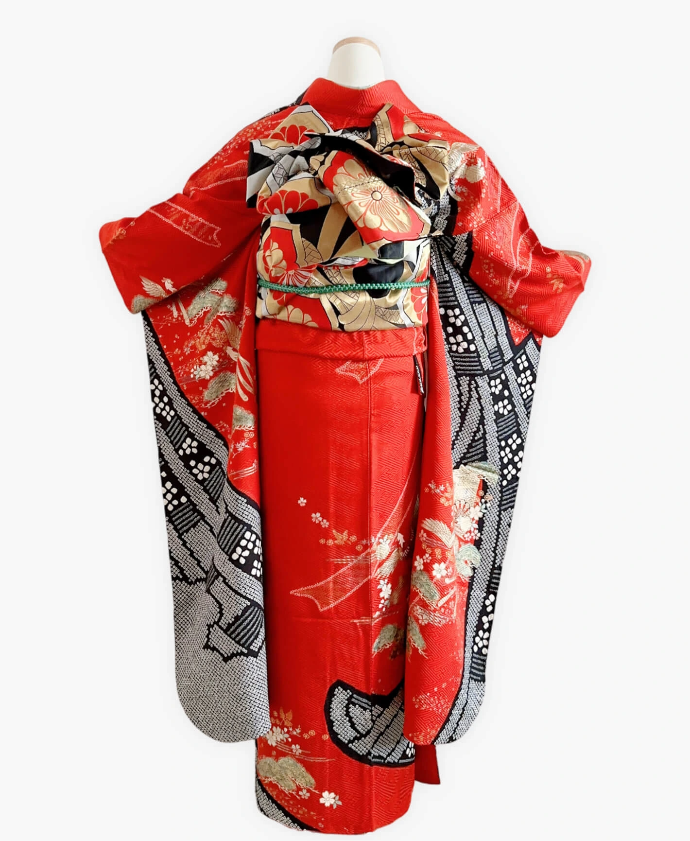 Red Phoenix Imperial Carriage Furisode - Image 2