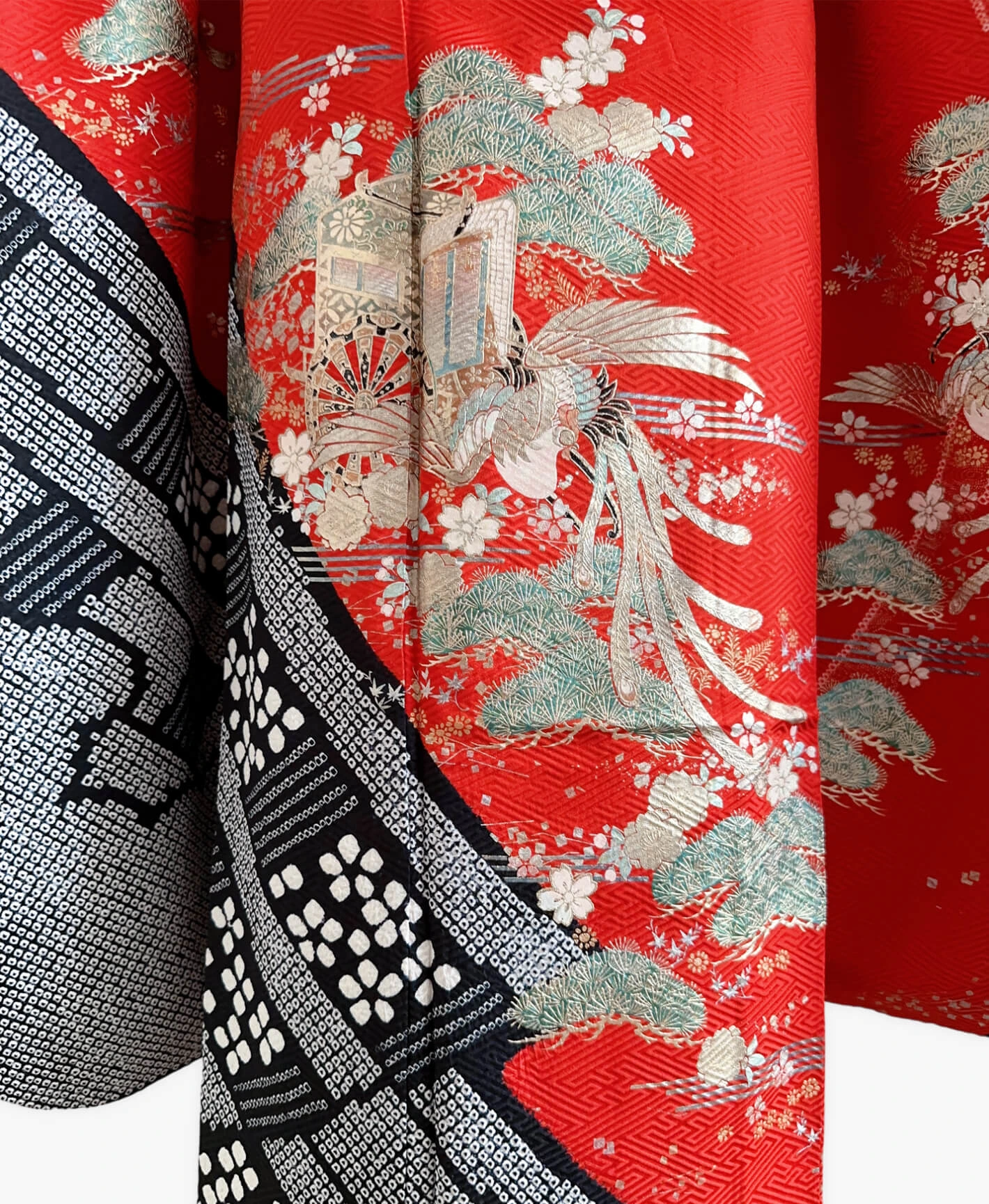 Red Phoenix Imperial Carriage Furisode - Image 5