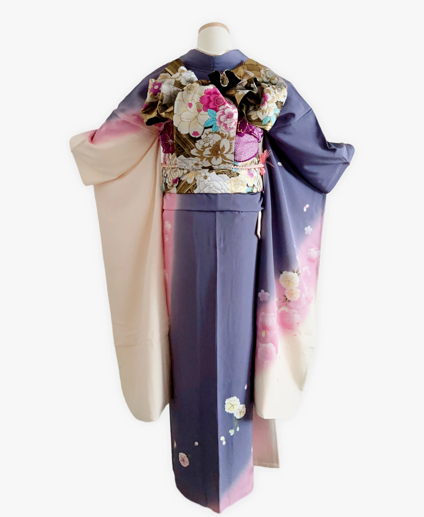 Ecru Sakura Blizzard Furisode