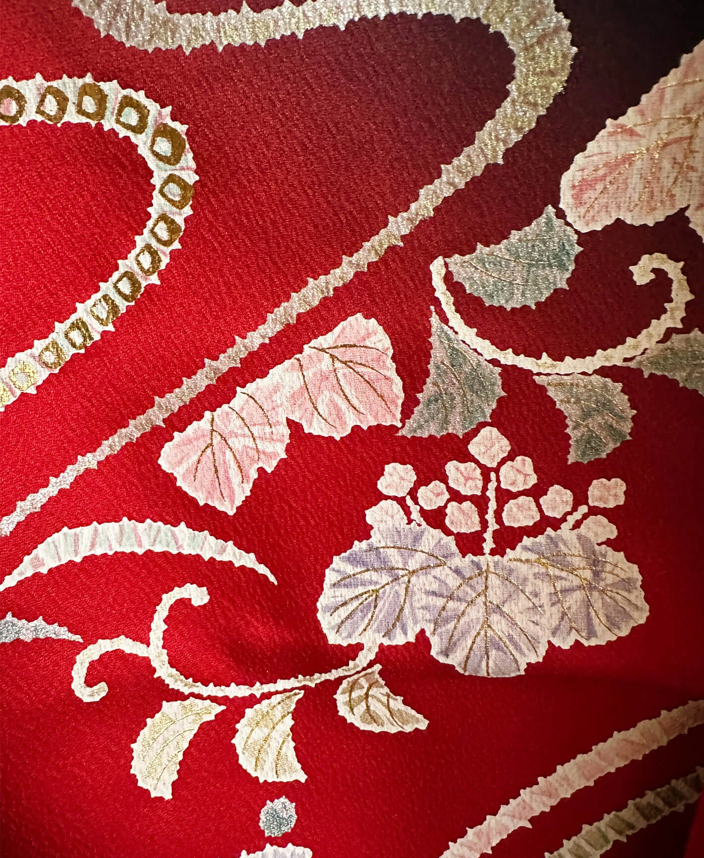 Black & Red Mandarin Duck Furisode - Image 8